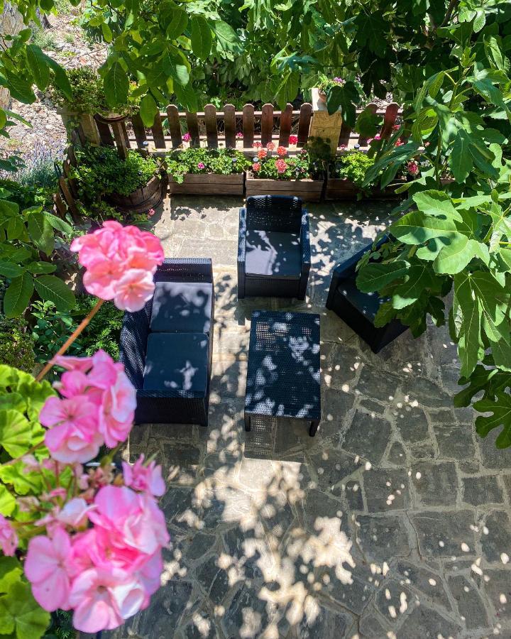 Magdalous House Guest House Arsos Bagian luar foto