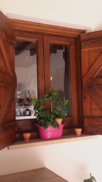 Magdalous House Guest House Arsos Bagian luar foto