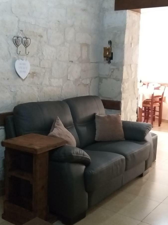 Magdalous House Guest House Arsos Bagian luar foto
